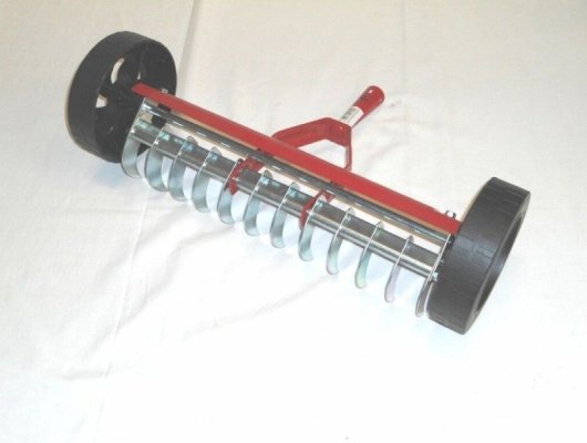 SCARIFICATEUR à main sur roues, 51.50 cm de large - Scarificateur de jardin à main sur roues