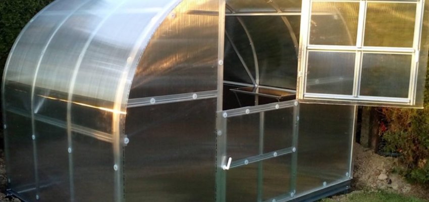 SERRE TUNNEL BALTIC 12 m2 - polycarbonate 4 mm / largeur 3m / Longueur 4 m