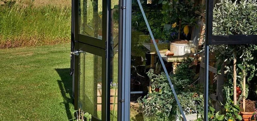 Serre de jardin JULIANA Veranda 4.4 m² anthracite + verre trempé - aluminium anthracite /verre trempé 3 mm