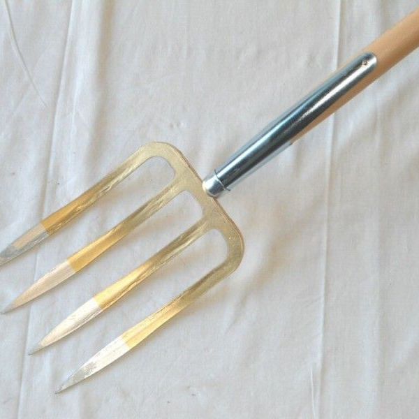 FOURCHE à bêcher spatulée 30 cm emmanchée à soie - Fourche à bêcher de jardin